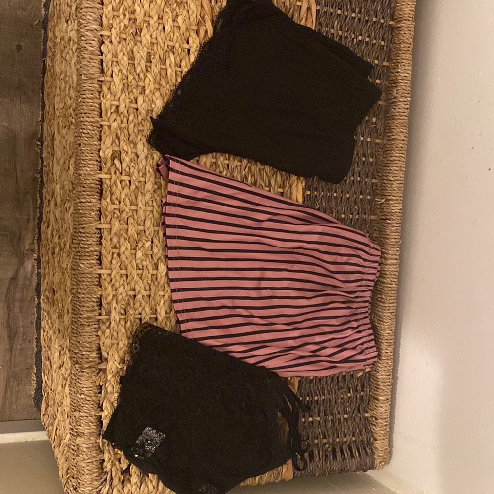 1 sexy top (Large) 2 sexy bottoms(xL) all for $8
